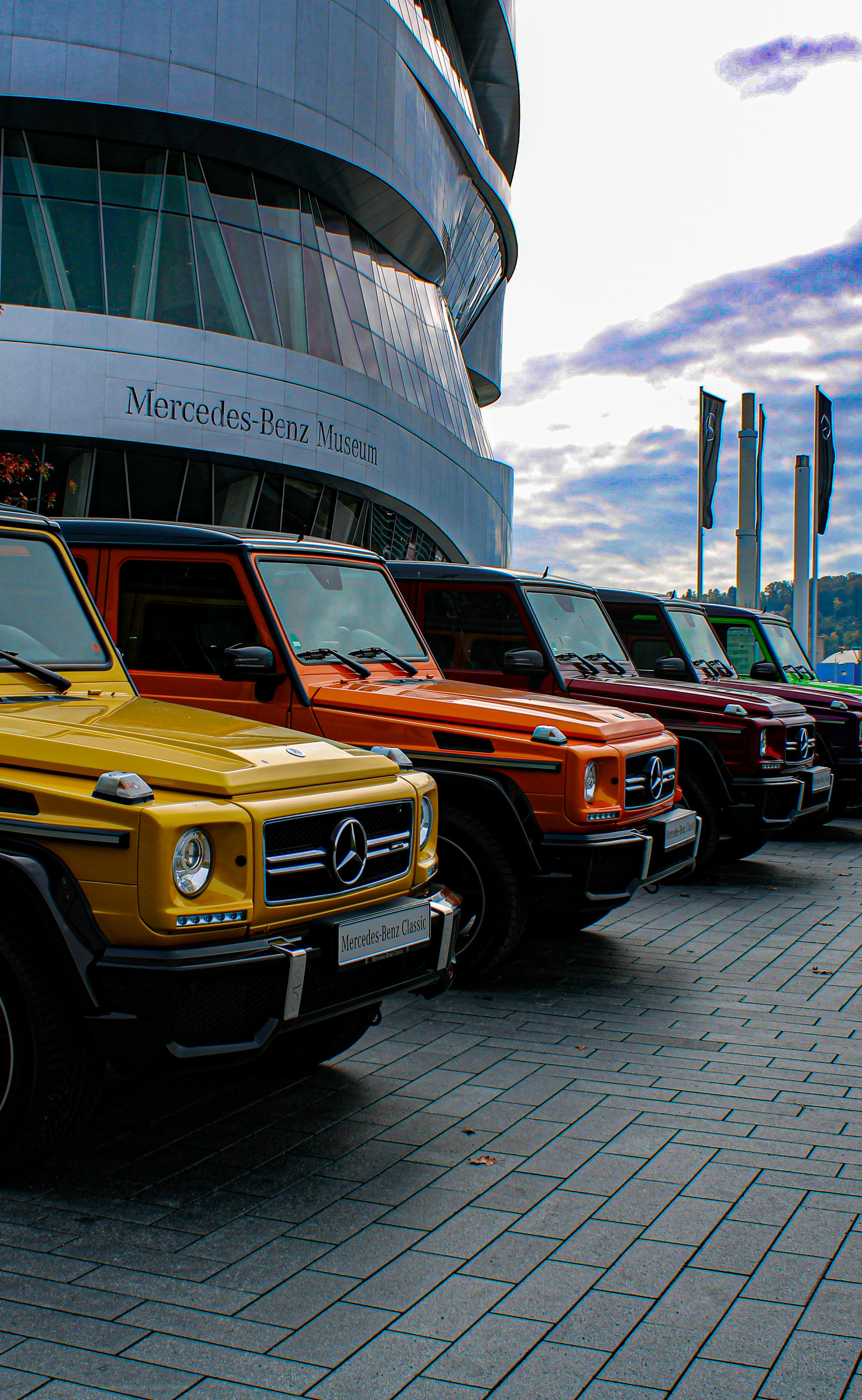 Mercedes-Benz logo