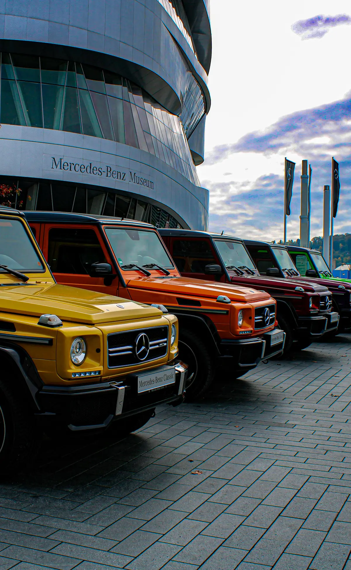Mercedes-Benz logo